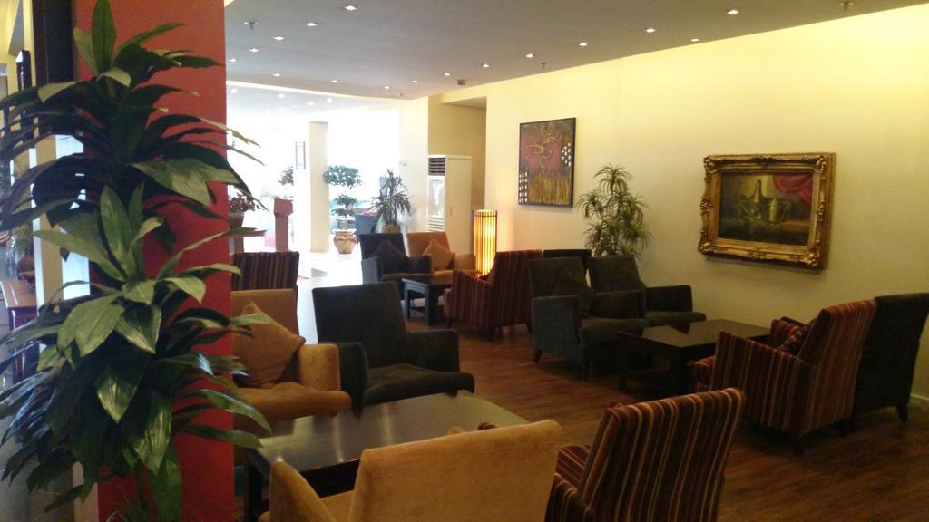 Hala Hotel Al Khobar Esterno foto