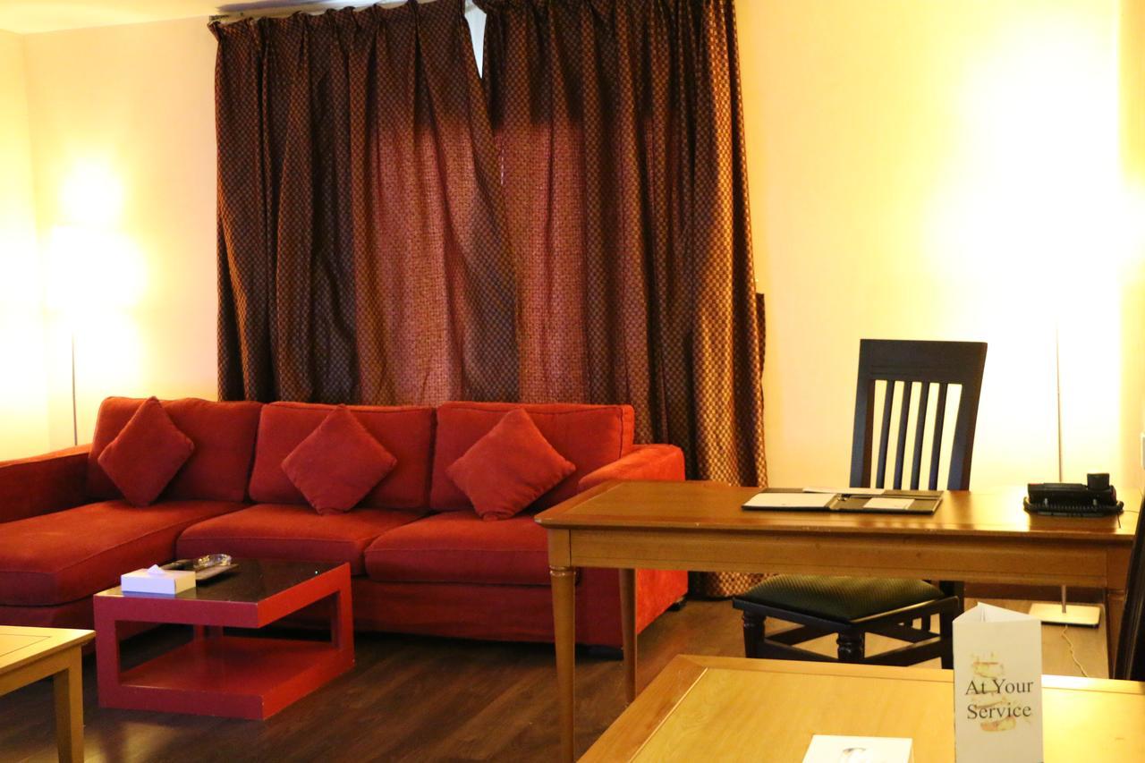 Hala Hotel Al Khobar Esterno foto