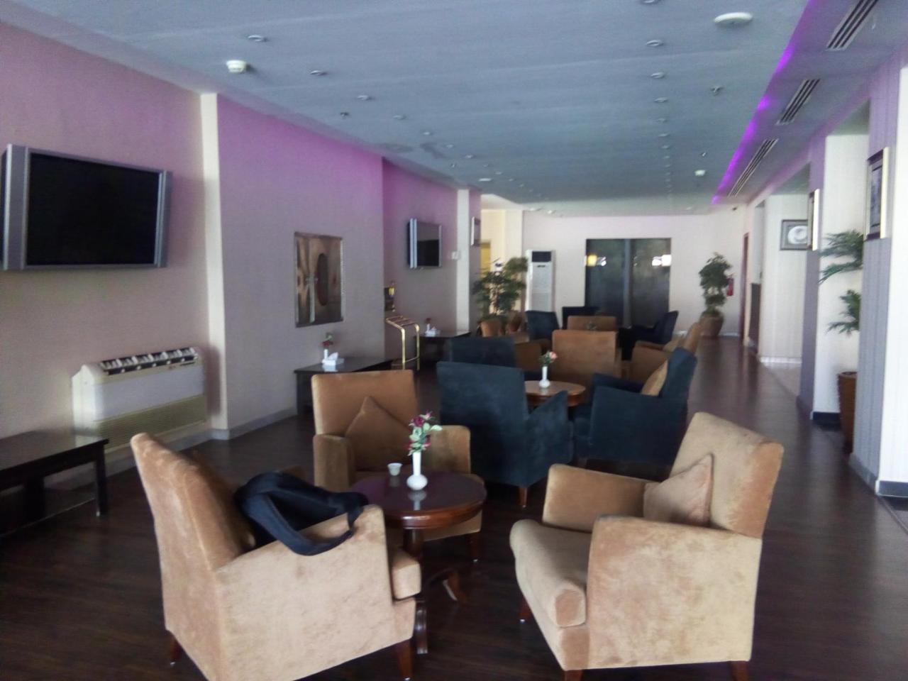 Hala Hotel Al Khobar Esterno foto