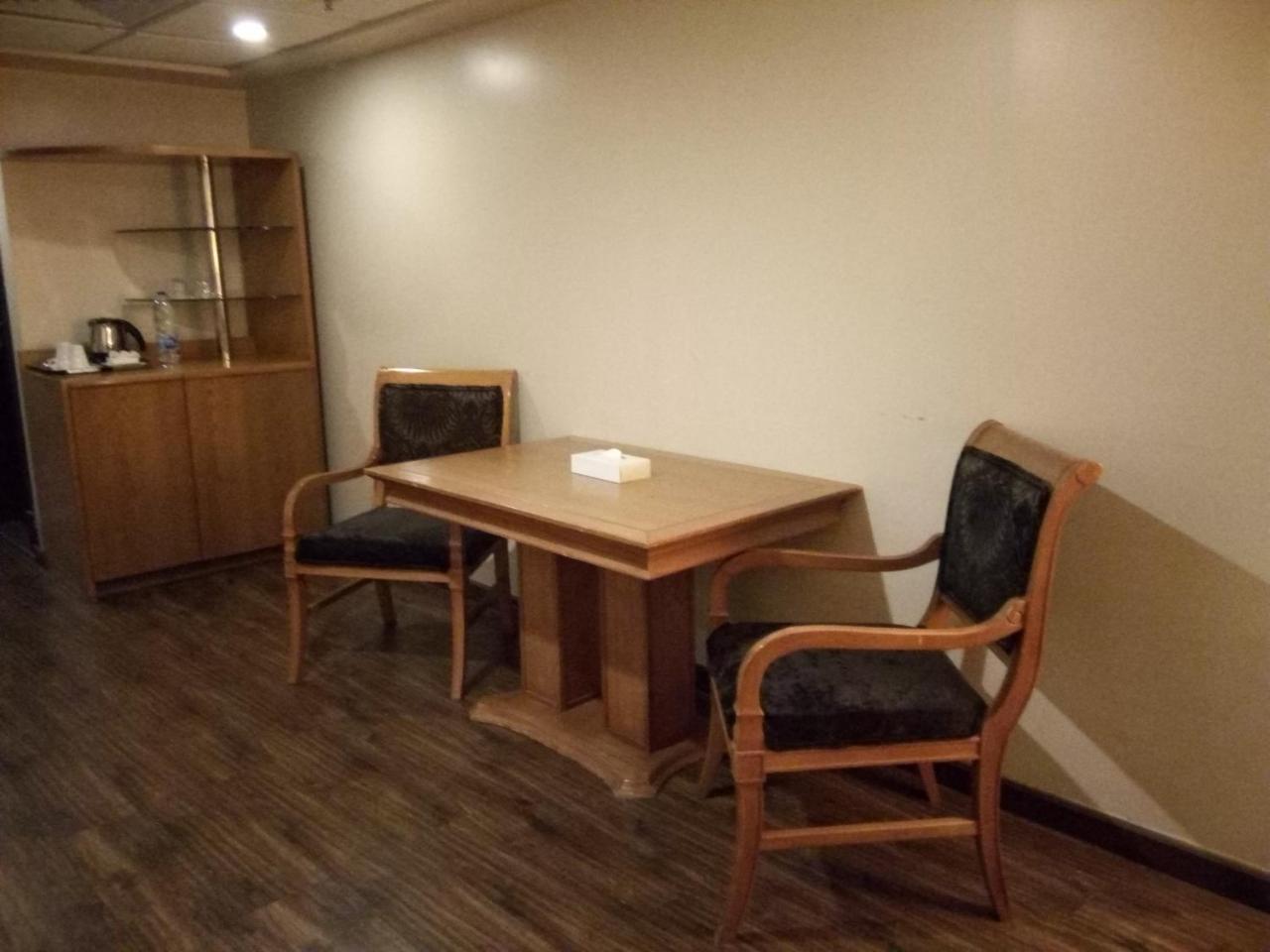 Hala Hotel Al Khobar Esterno foto